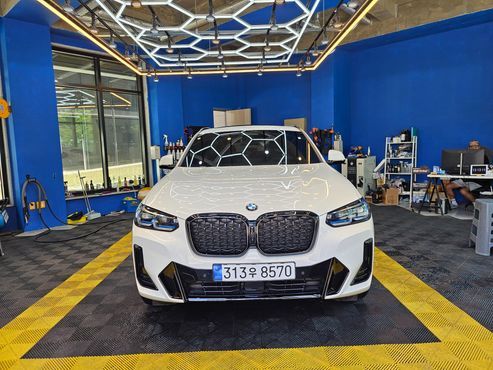 BMW X4 xDrive20i M Sports Pro — пробег 31 000 км — фото 1 из 5