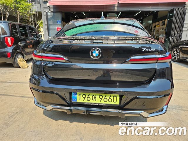 BMW 7-Series 740d xDrive M Sport — пробег 700 км — фото 5 из 5