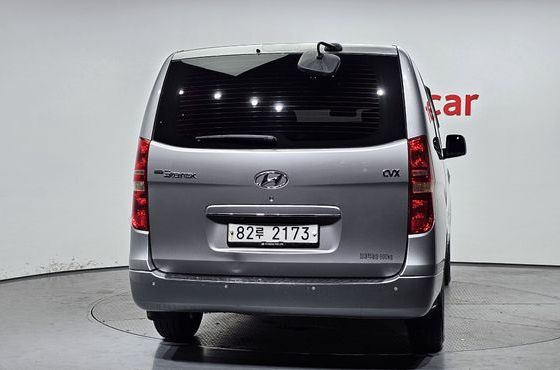 Hyundai Starex 5-Seater VAN CVX Luxury — пробег 255 688 км — фото 4 из 5