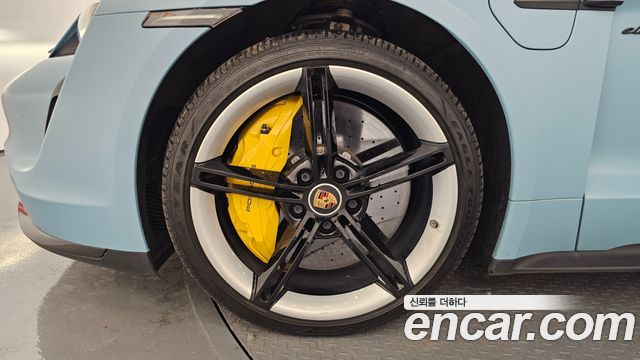 Porsche Taycan Turbo S — пробег 38 227 км — фото 5 из 5