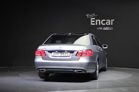Mercedes-Benz E-Class E300 Avangard — пробег 104 765 км — фото 4 из 5