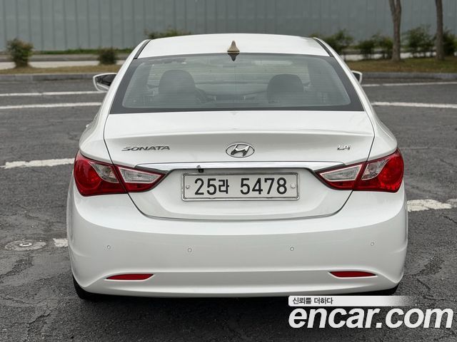 Hyundai Sonata LPI Smart — пробег 199 000 км — фото 2 из 5
