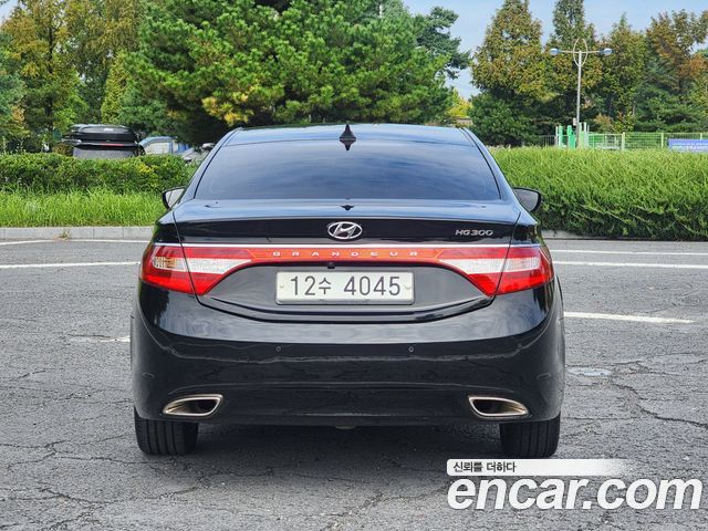 Hyundai Grandeur HG300 Exclusive — пробег 167 000 км — фото 2 из 5