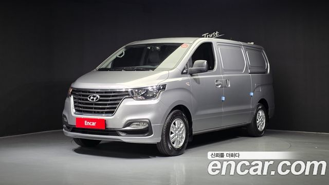 Hyundai Starex Van 3-Seater Smart — пробег 54 582 км — фото 1 из 5