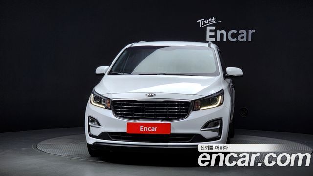 Kia Carnival 11-Seater Prestige — пробег 50 424 км — фото 3 из 5
