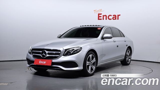 Mercedes-Benz E-Class E220d Avantgarde — пробег 49 340 км — фото 1 из 5