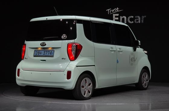 Kia RAY EV — пробег 89 015 км — фото 2 из 5