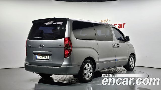 Hyundai Starex Wagon 12-Seater Modern — пробег 119 125 км — фото 2 из 5