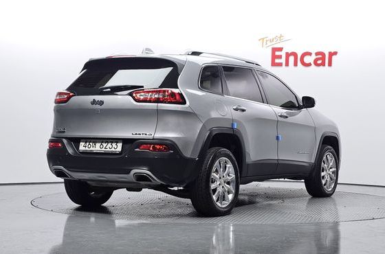 Jeep Cherokee 2.0 Diesel LIMITED 4WD — пробег 165 583 км — фото 2 из 5