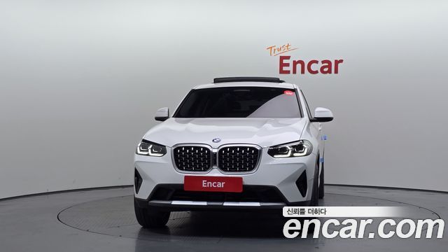 BMW X4 xDrive20i xLine — пробег 53 745 км — фото 3 из 5