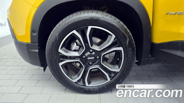 Jeep Avenger из Кореи Encar
