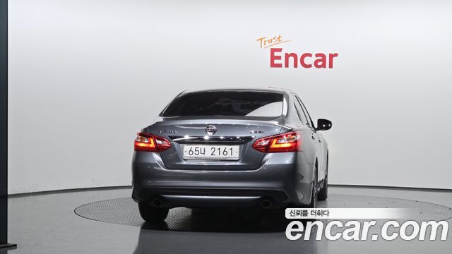 Nissan Altima из Кореи Encar