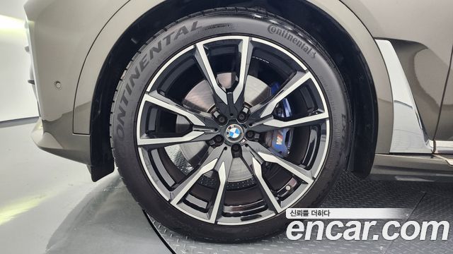 BMW X7 xDrive 40i M Sport 6STR — пробег 62 088 км — фото 5 из 5