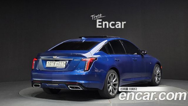 Cadillac CT5 2.0 Sport — пробег 75 757 км — фото 2 из 5
