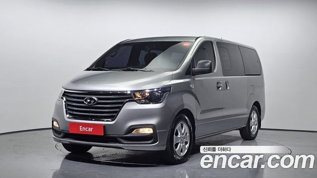 Hyundai Starex Wagon 11-Seater Smart — пробег 47 323 км — фото 1 из 5