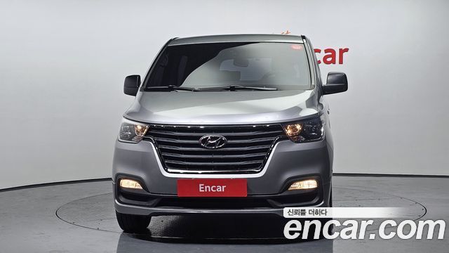 Hyundai Starex Wagon 11-Seater Smart — пробег 47 323 км — фото 3 из 5
