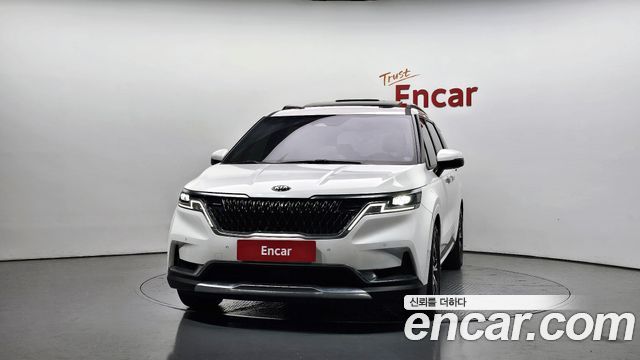 Kia Carnival 9-Seater Signature — пробег 72 956 км — фото 3 из 5