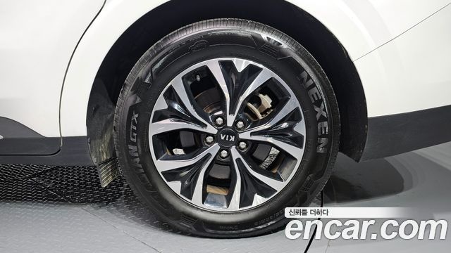 Kia Carnival 9-Seater Signature — пробег 72 956 км — фото 5 из 5