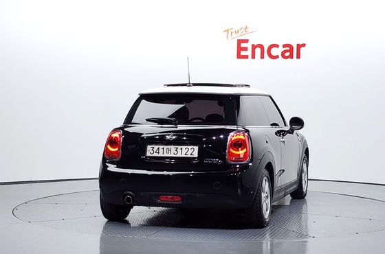 Mini Cooper Standard 3rd — пробег 107 414 км — фото 4 из 5