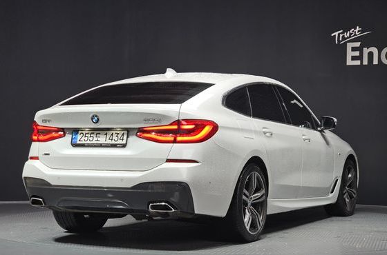BMW Gran Turismo 630i xDrive M Sport — пробег 99 890 км — фото 2 из 5