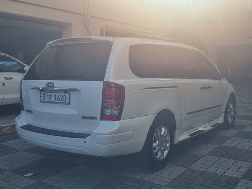 Kia Carnival New Carnival Limousine GLX — пробег 158 608 км — фото 3 из 5