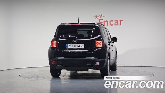 Jeep Renegade 2.4 Limited — пробег 14 788 км — фото 4 из 5