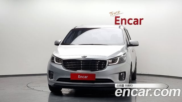 Kia Carnival 11-seater Prestige — пробег 106 945 км — фото 3 из 5
