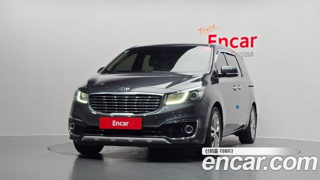 Kia Carnival 7-seater Limousine VIP — пробег 78 507 км — фото 3 из 5