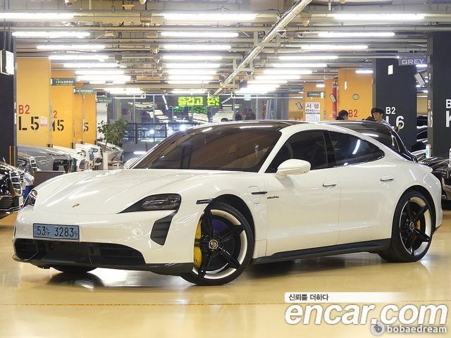 Porsche Taycan Turbo S — пробег 26 245 км — фото 1 из 5