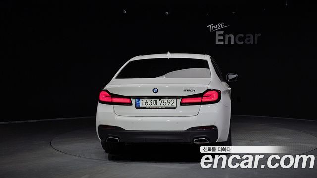BMW 5-Series 520i M Sport — пробег 48 121 км — фото 4 из 5