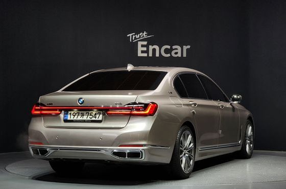 BMW 7-Series M760Li xDrive V12 Excellence — пробег 96 300 км — фото 2 из 5