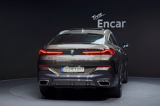 BMW X6 xDrive40i M Sport — пробег 88 280 км — фото 4 из 5