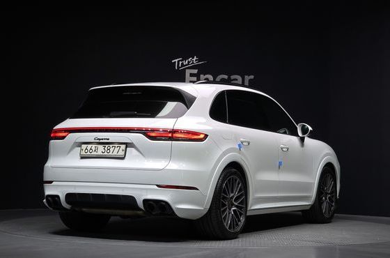 Porsche Cayenne 3.0 — пробег 115 178 км — фото 2 из 5
