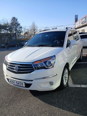 Ssangyong KORANDO 4WD LT 9-seater — пробег 214 086 км — фото 3 из 5