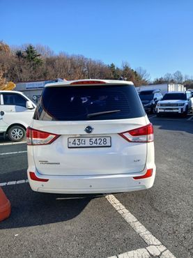Ssangyong KORANDO 4WD LT 9-seater — пробег 214 086 км — фото 4 из 5
