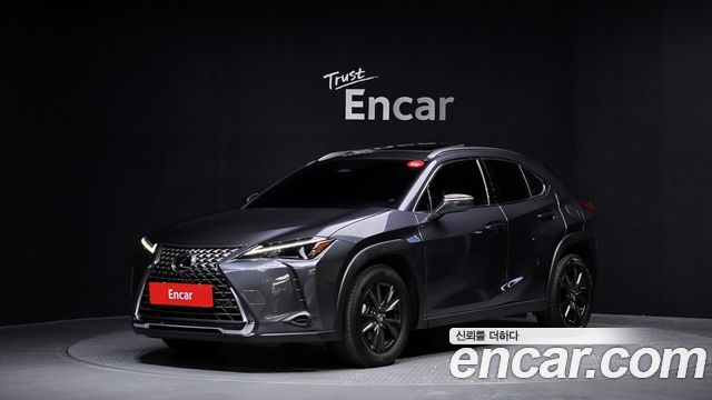 Lexus UX 2.0 2WD — пробег 27 977 км — фото 1 из 5