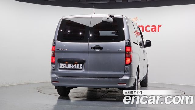 Hyundai Starex Van 5-Seater Modern — пробег 170 798 км — фото 4 из 5