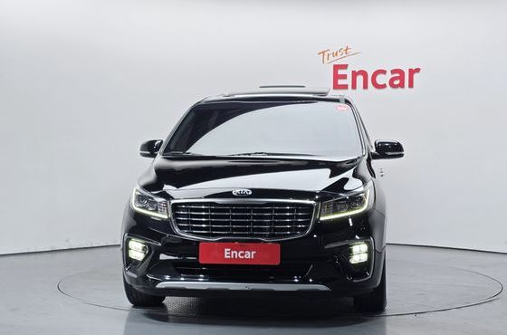 Kia Carnival 9-Seater Luxury — пробег 66 602 км — фото 3 из 5