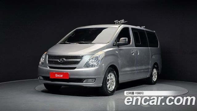 Hyundai Starex 11-Seater Wagon CVX Luxury — пробег 105 598 км — фото 1 из 5