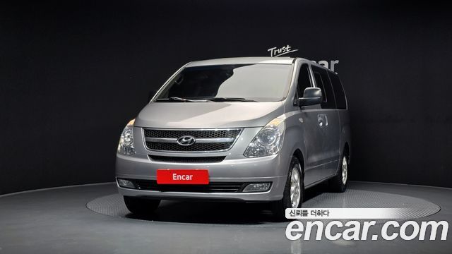 Hyundai Starex 11-Seater Wagon CVX Luxury — пробег 105 598 км — фото 3 из 5