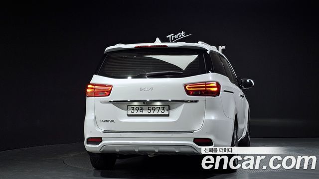 Kia Carnival 9-Seater Prstige — пробег 154 161 км — фото 4 из 5