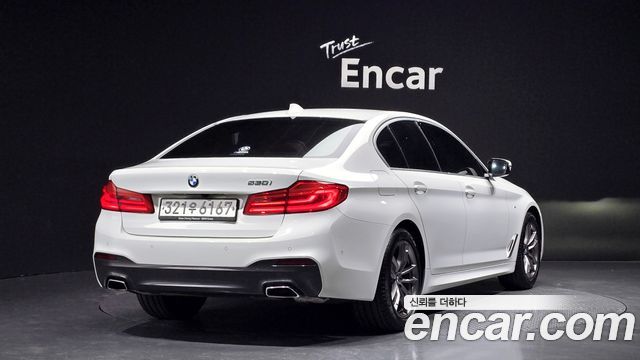 BMW 5-Series 520i M Sport — пробег 15 857 км — фото 2 из 5