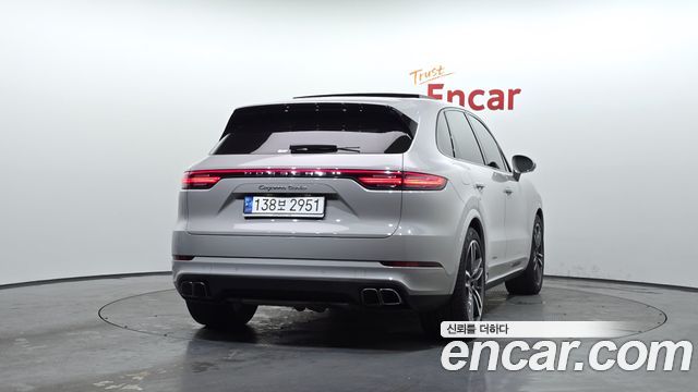 Porsche Cayenne 4.0 Turbo — пробег 52 124 км — фото 4 из 5