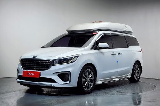Kia Carnival 9-seater Limousine(Special vehicle) — пробег 96 501 км — фото 1 из 5