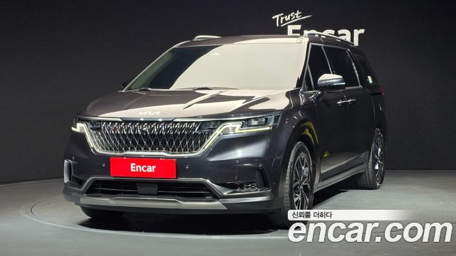 Kia Carnival 9-Seater Signature — пробег 94 633 км — фото 1 из 5