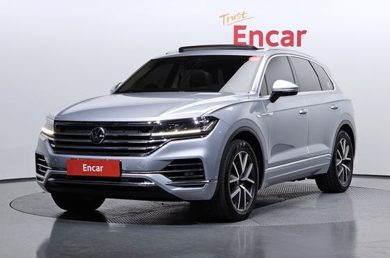 Volkswagen Touareg 3.0 TDI Prestige — пробег 111 986 км — фото 1 из 5