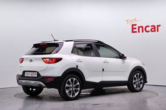 Kia Stonic Diesel 1.6 Trendy — пробег 118 759 км — фото 2 из 5