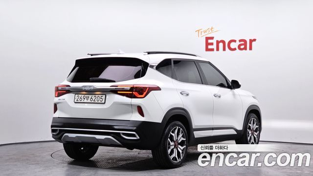 Kia Seltos из Кореи Encar