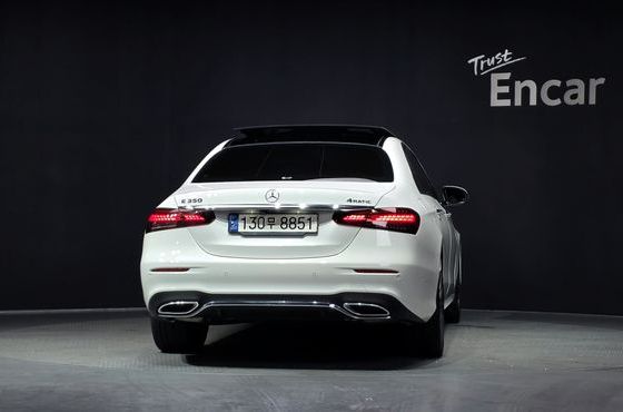 Mercedes-Benz E-Class E350 4MATIC AMG Line — пробег 17 977 км — фото 4 из 5