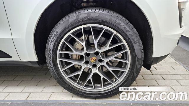 Porsche Macan из Кореи Encar